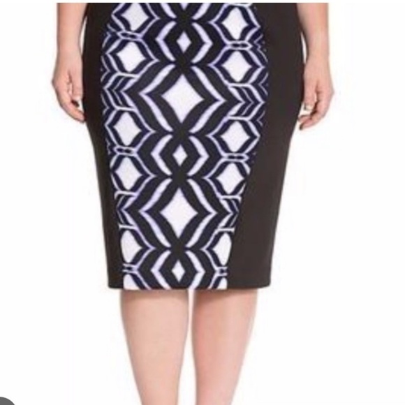 Lane Bryant Black Blue White Ikat Pattern Scuba Knit Pencil Skirt size 20 - Picture 3 of 12